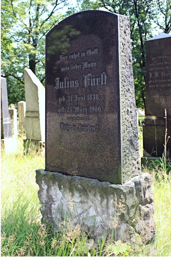 Grabstein Nummer 347 auf dem Friedhof Potsdam