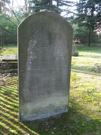 Grabstein Nummer 11 auf dem Friedhof Kremmen