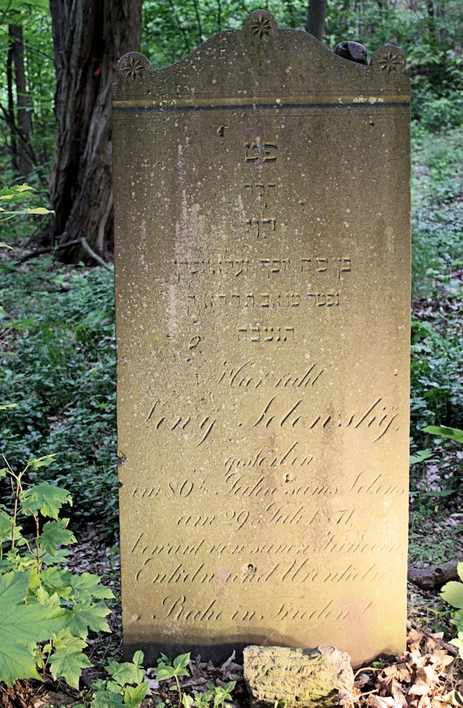 Grabstein Nummer 10 auf dem Friedhof Torzym (Sternberg)