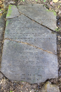 Grabstein Nummer 26 auf dem Friedhof Lindow