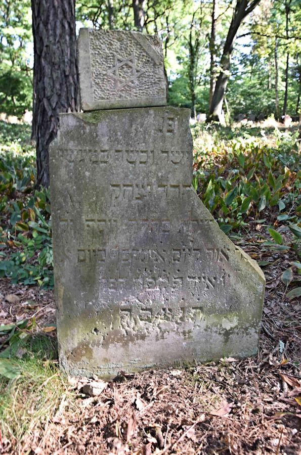 Grabstein Nummer 3 auf dem Friedhof Trzemeszno Lubuskie (Schermeisel)