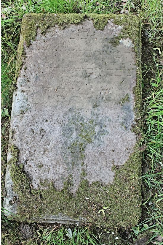 Grabstein Nummer 1901 auf dem Friedhof Potsdam