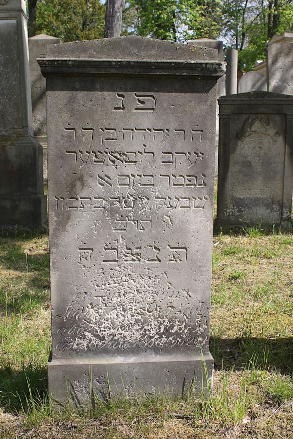Grabstein Nummer 192 auf dem Friedhof Potsdam