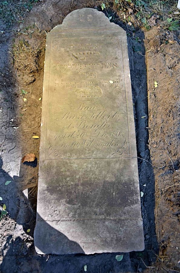 Grabstein Nummer 89 auf dem Friedhof Trzemeszno Lubuskie (Schermeisel)