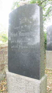 Grabstein Nummer 34 auf dem Friedhof Groß Neuendorf
