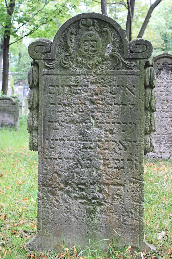 Grabstein Nummer 25 auf dem Friedhof Potsdam