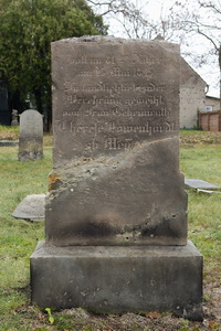 Grabstein Nummer 4 auf dem Friedhof Schwedt