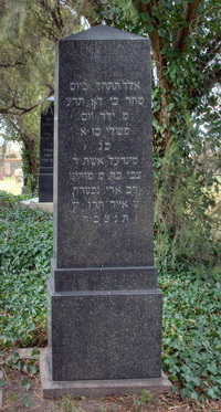 Grabstein Nummer 106 auf dem Friedhof Schwedt