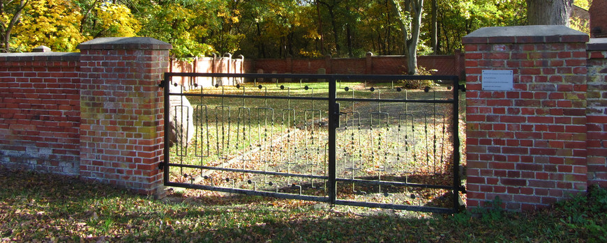 Eingang zum Jüdischen Friedhof in Rathenow
