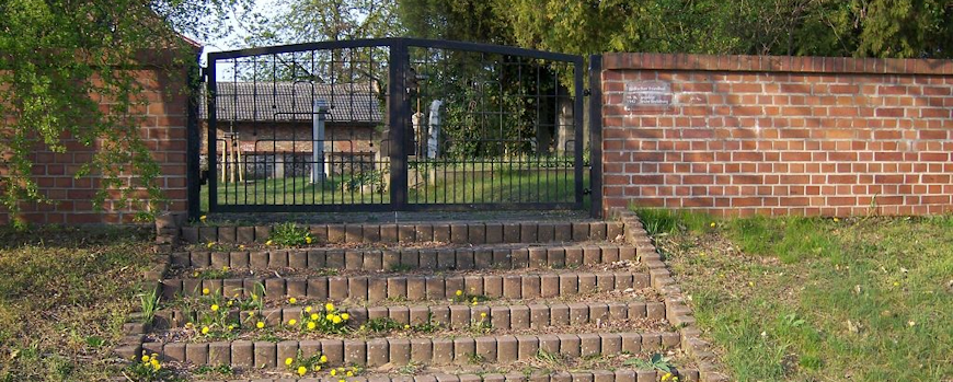 Eingangstor zum Jüdischen Friedhof in Schwedt/Oder